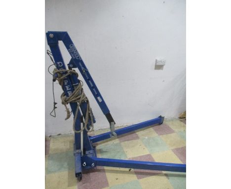 A Draper EC1000 hydraulic engine hoist