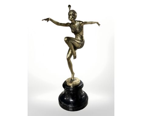 A French bronze figure of an Art Deco dancer on marble socle base, height 38 cm. CONDITION REPORT: no damage in very good con