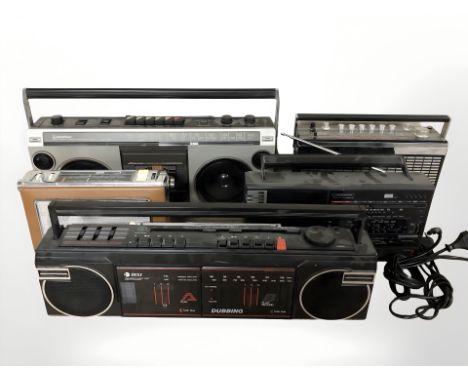 A group of vintage radios and receivers including Gold Star, Dixi, Thomson, etc. (continental plugs, 1 box)