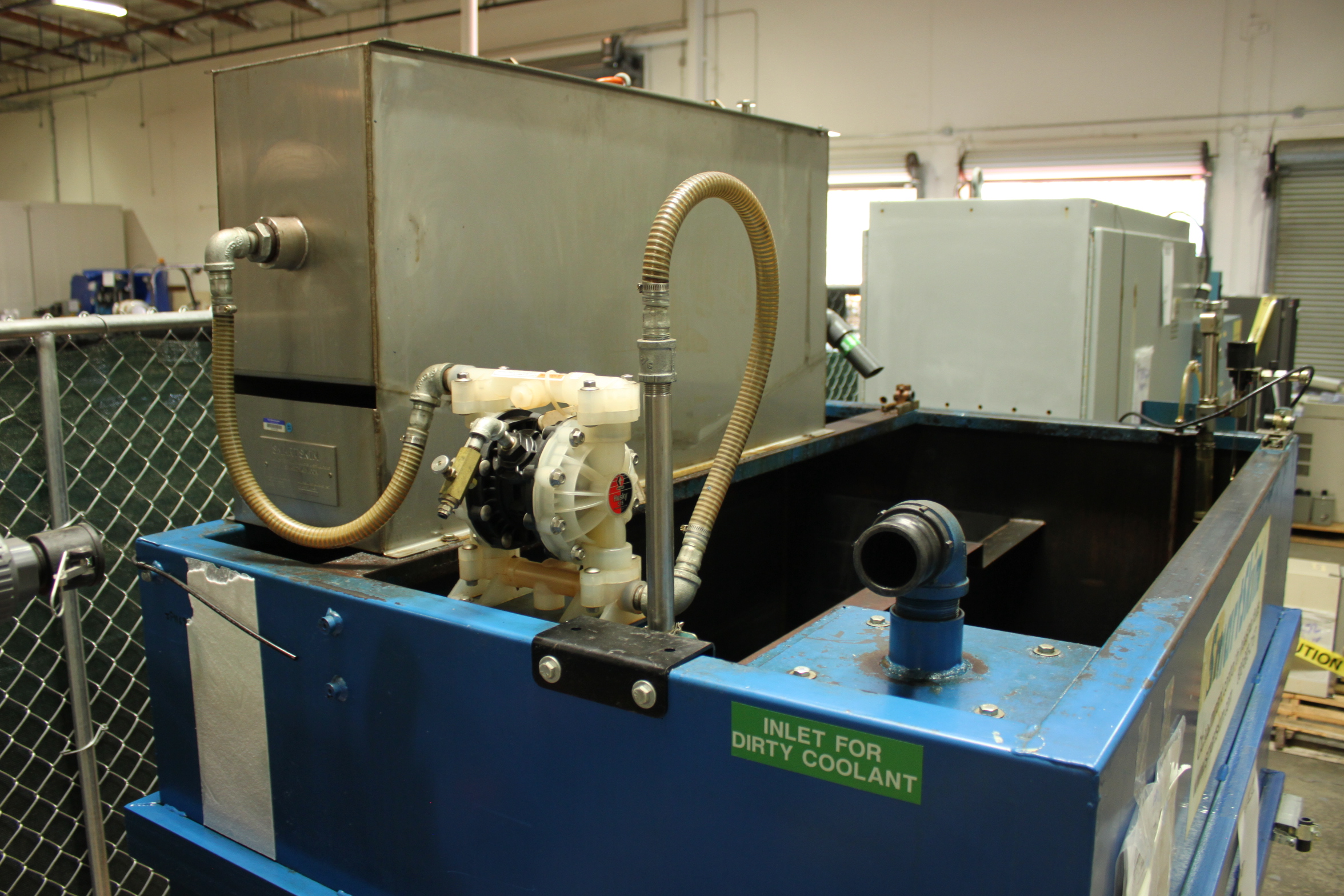 SmartSkim CL600 Coolant Recycling System, 300 Gallon Tank on Clean