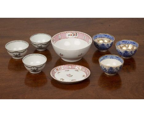 Group of porcelainincluding three Chinese export monochrome tea bowls, three Caughley tea bowls, a Newhall slop bowl, and a t