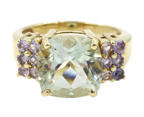 9ct gold green amethyst and tanzanite ring, hallmarked
