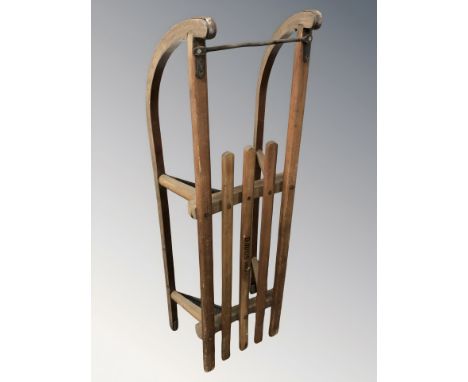 An early 20th century Davos sledge, length 102 cm.