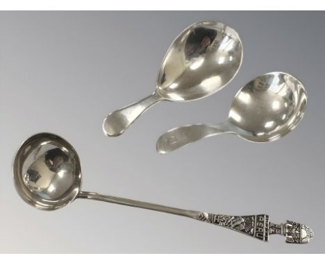 A George III silver caddy spoon, George Smith III & William Fearn, London 1796, length 8cm, a further caddy spoon of similar 