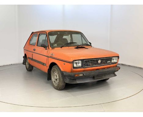 Registration: FND815V VIN: 2735435 Mileage Showing: 17,000 Transmission: Manual MOT: Exempt  Number of Keys: 1 V5 on Site: Bu