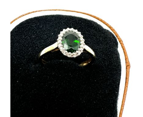 9ct gold diamond and green diopside set cluster ring (2.3g) 