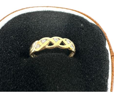 9ct gold diamond dress ring (1.4g) 