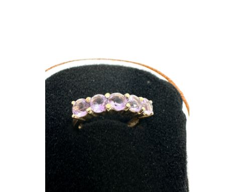 9ct gold amethyst five stone ring (3.5g) 