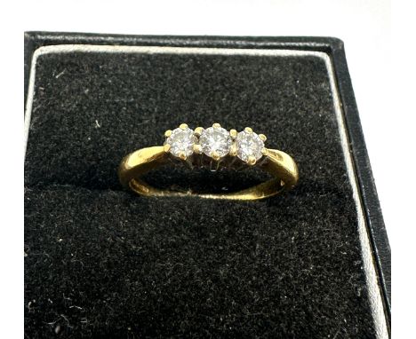 18ct gold diamond ring weight 2.7g 