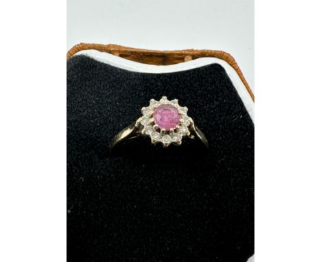 9ct gold diamond &amp; ruby oval cluster ring (2.1g) 