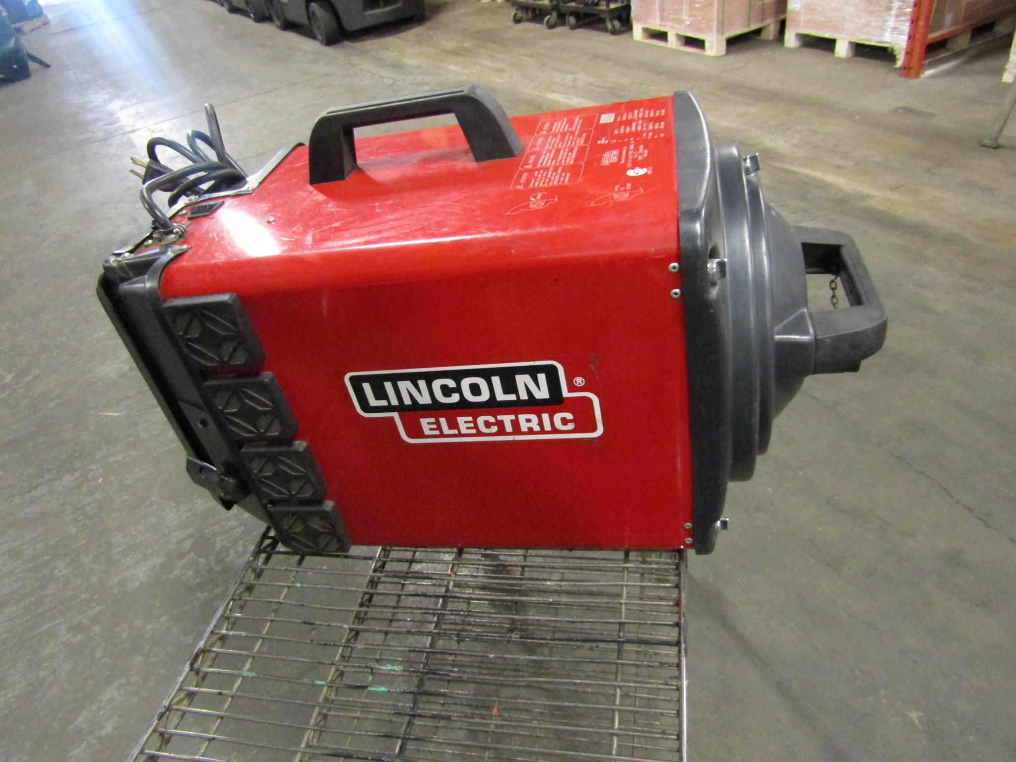Lincoln Electric Portable Fume Extractor model MB190A