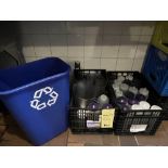Lot de plastics et bacs lait