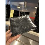 Lot de 40 assiettes, Noirs