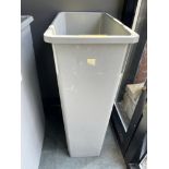 Réceptacle à rebus TRIM TRASH