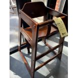 Chaise haute bébé, bois