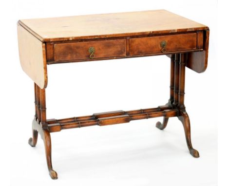 A VICTORIAN WALNUT SOFA TABLE WITH QUARTER VENEERED TOP, 90CM W