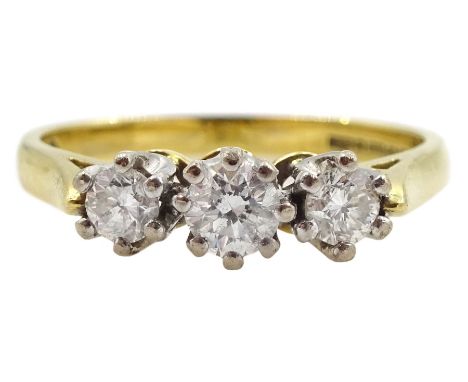 18ct gold three stone round brilliant cut diamond ring, hallmarked, total diamond weight 0.50 caratCondition Report:Approx 4.