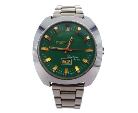 Enicar Sherpa Star automatic gentleman's stainless steel wristwatch, green enamel dial with day date aperture, on stainless s