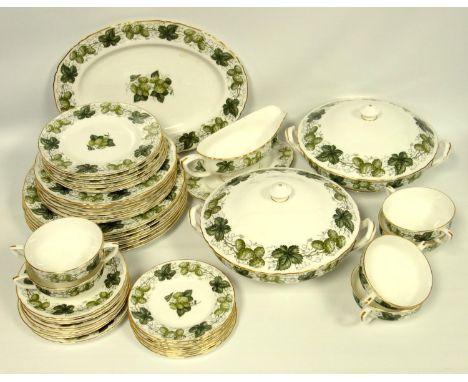 The Worcester Hop, Royal Worcester dinner service, comprising six dinner plates, twelve other plates, soup bowls and under pl