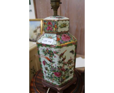 AN HEXAGON ORIENTAL FAMILLE ROSE PORCELAIN TABLE LAMP BASE 