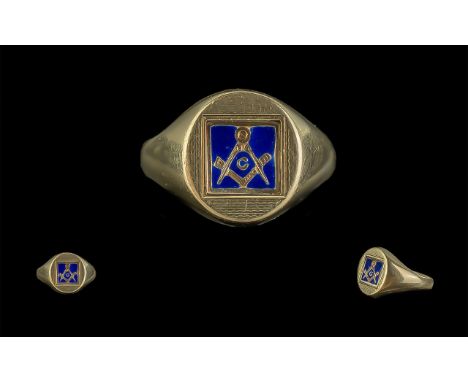 Gents 9ct Gold Masonic Ring, Symbols to Centre of Ring. Full Hallmark to Interior of Shank. Ring Size U. Weight 5.9 grams. 