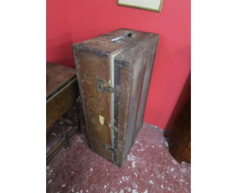 Fitted steamer trunk