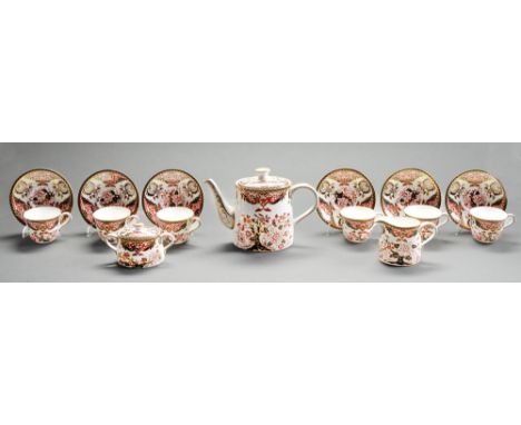 A Royal Crown Derby Japan pattern tea service, 1979-80, teapot and cover 18cm h, printed mark, pattern No 383 (17)  Good cond