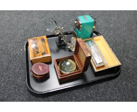 A tray of lens in box, gent's studs, olive wood trinket box, vintage Venus pencil sharpener etc 