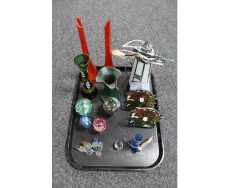 A tray of antique and later glass ware to include vases, mushroom paperweights, Barras and Walker glass bottle, table lamp in