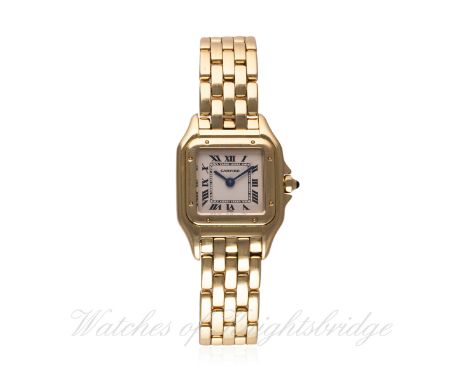 A LADIES 18K SOLID GOLD CARTIER PANTHERE BRACELET WATCH CIRCA 1990s, REF. 1070 D: Silver dial with black Roman numerals & inn