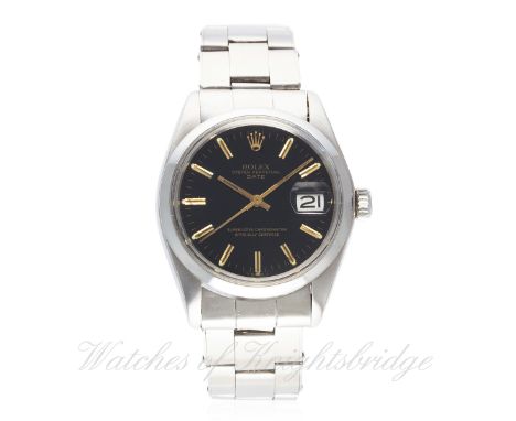 A GENTLEMAN'S STAINLESS STEEL ROLEX OYSTER PERPETUAL DATE BRACELET WATCH CIRCA 1973, REF.1500 D: Black dial with black inlaid