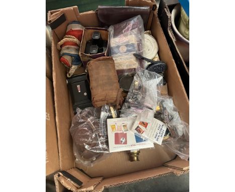 A box of collectables including Viewmaster and reels, vintage cameras, Masonic apron, playing cards, vintage tins, wrist watc