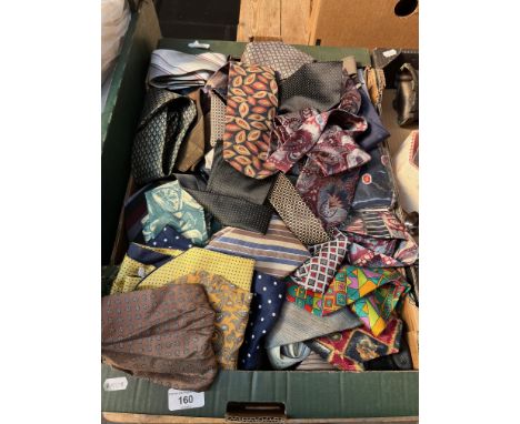 A box of vintage ties / cravats. 