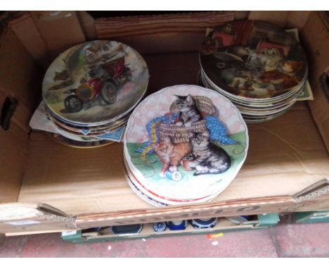 Decorative plates - set of 12 ‘Wind in the Willows’ by Wedgwood with 14 further plates by Royal Albert, Royal Worcester, Wedg