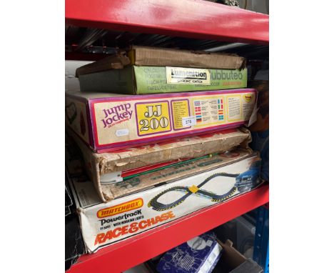 A collection of vintage games to include Subbuteo &amp; Rebound etc. 