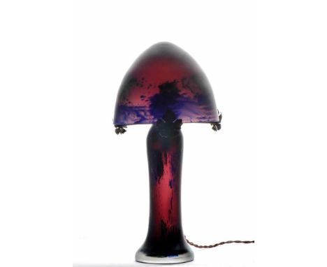 A Lamp with Lampshade, Art Nouveau, several tones glass paste, European, 20th C. (1st quarter), marked, Dim. - 44 cm
