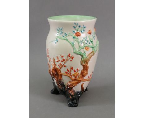 A Clarice Cliff Indian Tree pattern vase, 990, 19.5cm high.
