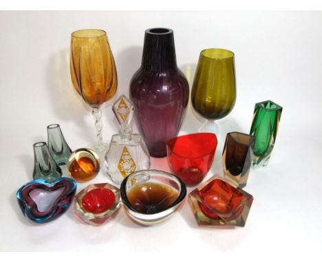 A mixed collection of mid century art glass to include a red Whitefriars bowl, large baluster amethyst vase and others