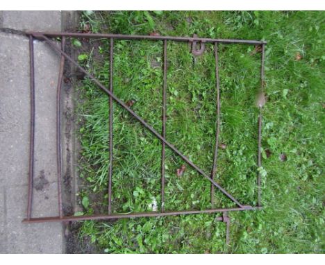 A Victorian pedestrian gate in iron, 85 cm wide