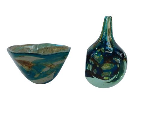 Two pieces of Mdina glassware, comprising a handkerchief vase, bearing label, 10cm high, and a square bottomed glass vase, of
