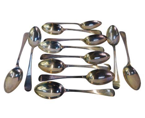 A set of twelve George V silver Old English pattern teaspoons, John Round and Son Ltd, Sheffield 1925, 6.72oz. 