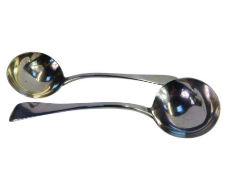 A pair of George IV silver Old English pattern sauce ladles, William Cripps, London 1826, 3.57oz.