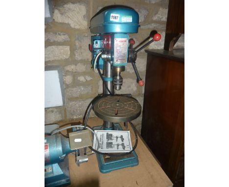 A Naerok bench top pillar drill model number HDY13D, together with a further Naerok bench grinder model R 150W