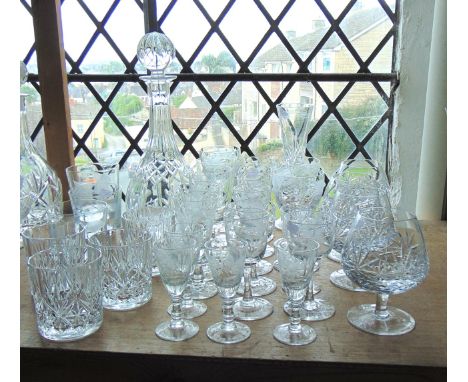 A selection of drinking glasses to include wines, liqueur glasses, balloons, tumblers etc to include numerous examples with e