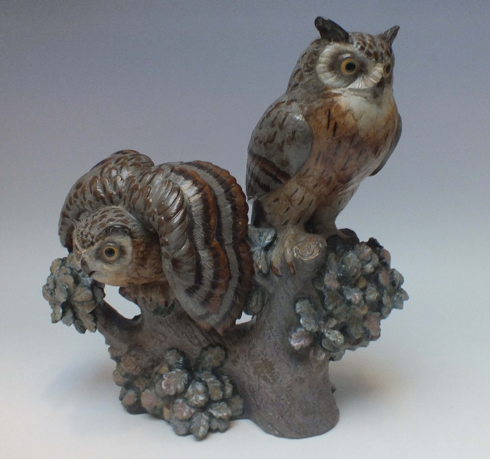 A LARGE LIMITED EDITION LLADRO OWL FIGURE, depicting two owls perched