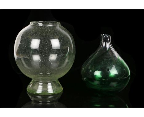 Sea Studio art glass vase, in green with arched waves, signed t the base Sea Studio R Strand, 20cm high, together with a whit