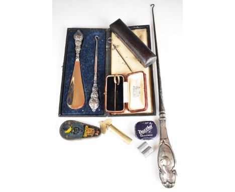 Hallmarked silver handled button hook, length 40cm, cased hallmarked silver button hook and shoe horn set, cased chromatic pi