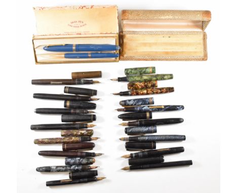 Seventeen Mabie Todd &amp; Co and De Le Due fountain pens including Jackdaw, Swan, Blackbird, Dainty, Onoto and a fountain pe