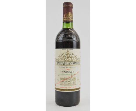 Chateau Lascombes Grand Cru Classé, 1982 Margaux, 13% vol, 75cl.PLEASE NOTE ALL ALCOHOL & TOBACCO ITEMS ARE SUBJECT TO OVER 1