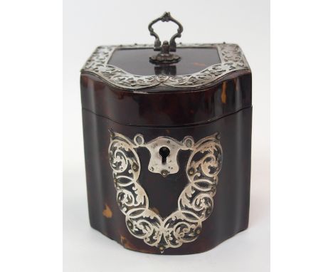 An Edwardian silver mounted tortoiseshell tea caddy by E. S. Barnsley & Company (Edward Souter Barnsley), Birmingham 1904, mo